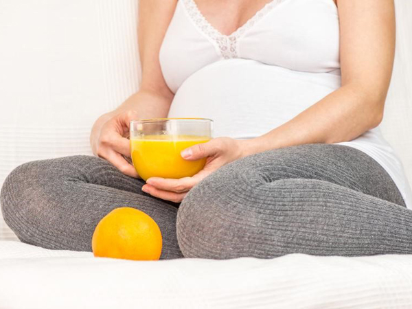 Uống nước cam hàng ngày là cách bổ sung vitamin C tốt nhất giúp tăng cường sức đề kháng
