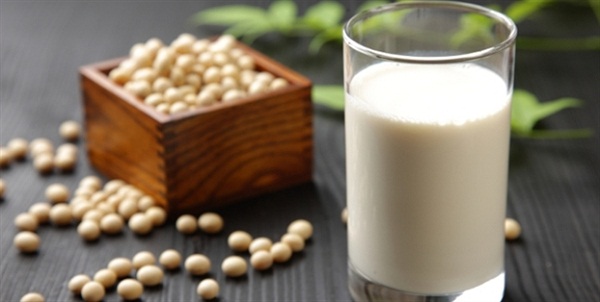 Sữa đậu nành cũng giúp tăng chiều cao đáng kể
